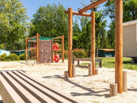 Camping Le Château de Galaure - Drome