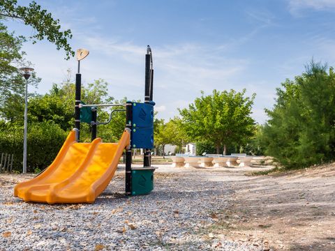 Camping Les Rives du Luberon - Vaucluse