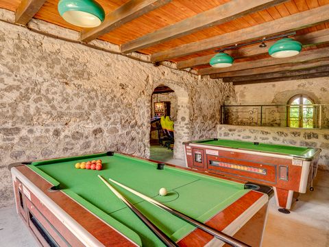 Camping Romanée - la Ferme de la Serraz - Haute-Savoie