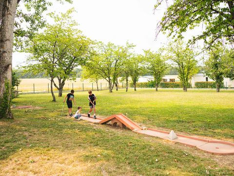 Camping Siblu Domaine de Dugny - Funpass Inclus - Loir-et-Cher