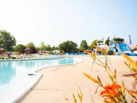 Camping Siblu Domaine de Dugny - Funpass Inclus - Loir-et-Cher