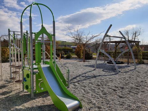 Camping Le Château - Drome