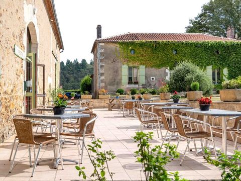 Camping Les Gorges Du Chambon - Ciela Village - Charente
