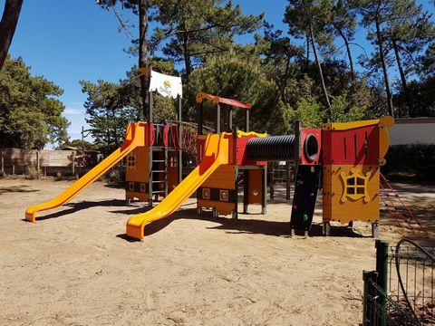 Camping Les Pins d'Oléron  - Charente-Maritime