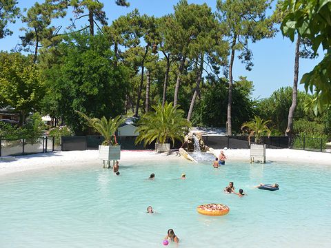 Camping Les Pins d'Oléron  - Charente-Maritime
