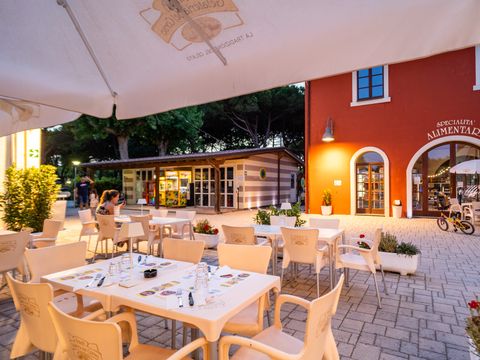 Viareggio Family Collection - Lucques