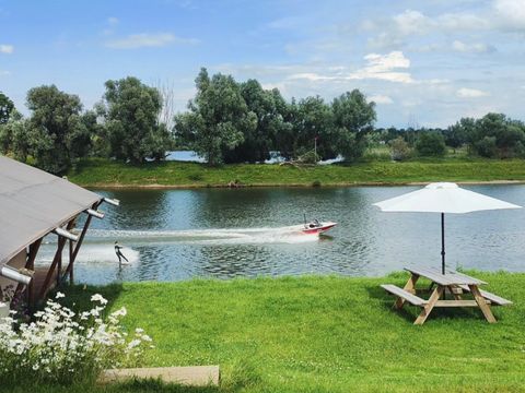 Vodatent Camping de Boomgaard - Limburg Belge