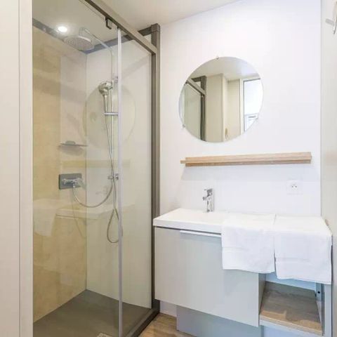 MOBILHOME 6 personnes - Ultimate Plus | 3 Ch. | 6 Pers. | Terrasse Lounge | 2 SDB | Clim. | TV