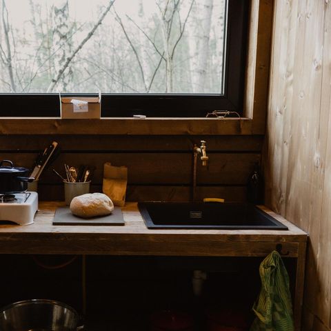 HÉBERGEMENT INSOLITE 3 personnes - Petite maison Confort doux avec bain à remous