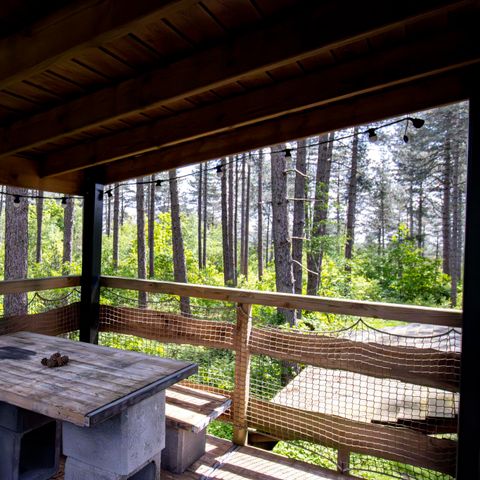 HÉBERGEMENT INSOLITE 5 personnes - Petite maison Treetrunk