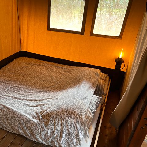 Tente en toile et en bois 4 personnes
