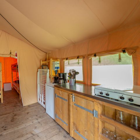 Tente en toile et en bois 6 personnes - Parc de vacances Herperduin - Tente Safari 6 personnes