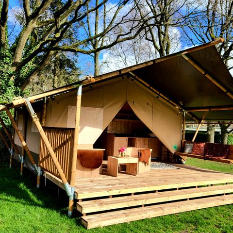 TENTE TOILE ET BOIS 4 personnes - Lake Lodge avec installations sanitaires
