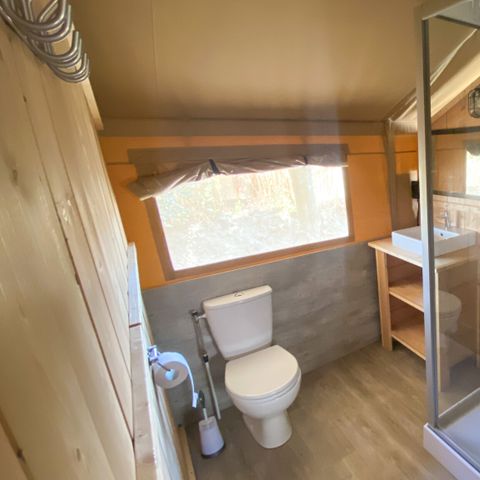 Tente en toile et en bois 4 personnes - y compris les installations sanitaires