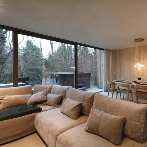 Lodge 8 personnes - avec jacuzzi