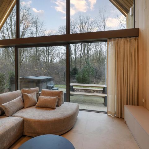 LODGE 4 personnes - avec jacuzzi