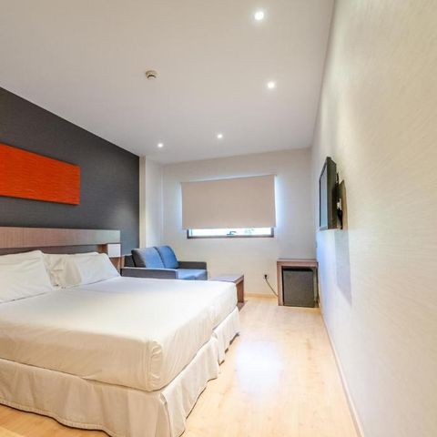 Chambre 3 personnes - CHAMBRE DOUBLE + LIT D'APPOINT - 2 ADULTES + 1 ENFANT (MOINS DE 12 ANS)
