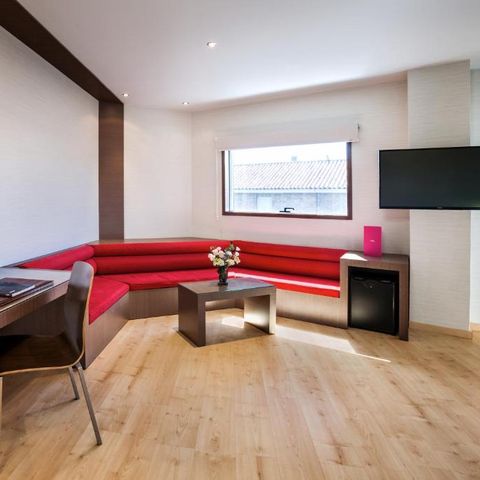 Chambre 4 personnes - JUNIOR SUITE 2 ADULTES + 2 ENFANTS (MOINS DE 12 ANS)
