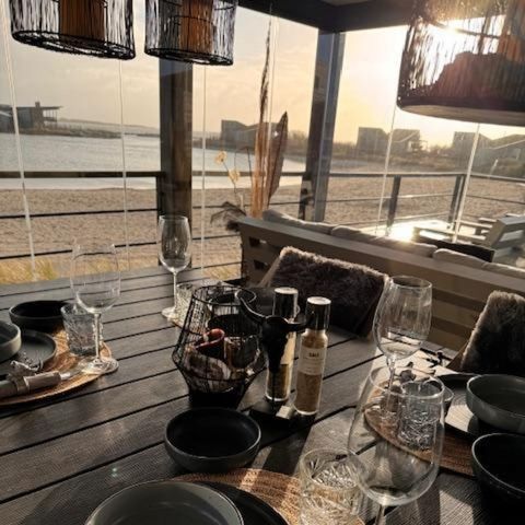 VILLA 4 personnes - Super VIP 25