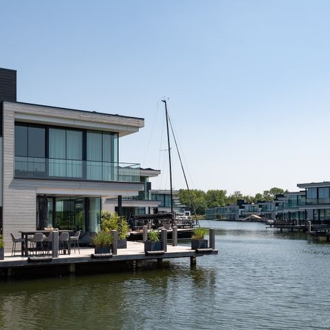 VILLA 8 personnes - Villa d'eau