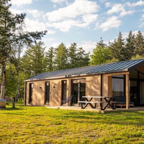 LODGE 4 personnes - Nature avec bain à remous