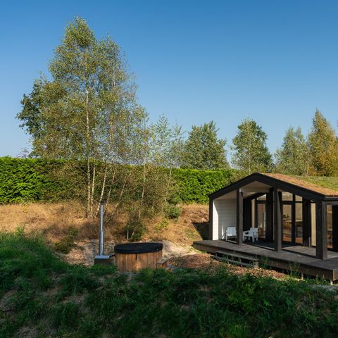 LODGE 5 personnes - Collines avec bain à remous