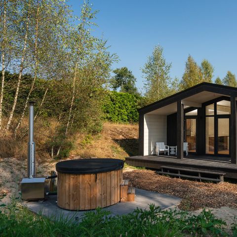 LODGE 5 personnes - Collines avec bain à remous