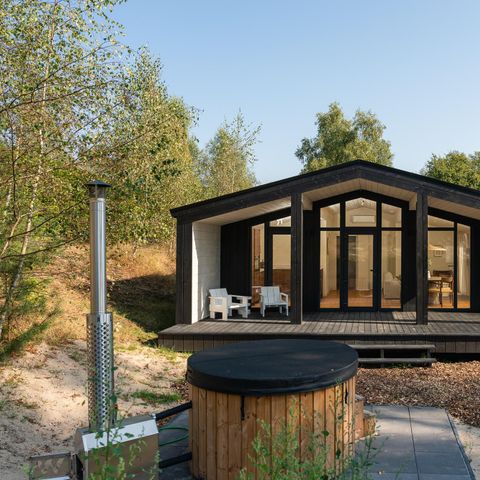 LODGE 5 personnes - Collines avec bain à remous