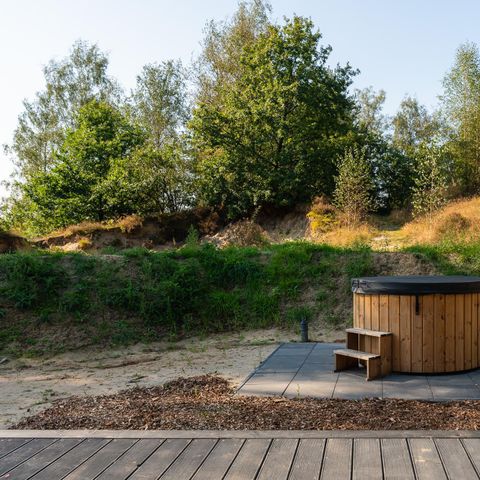 LODGE 5 personnes - Collines avec bain à remous