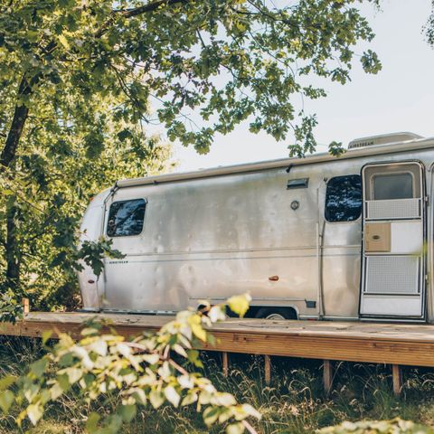Hébergement 2 personnes - Airstream avec jacuzzi