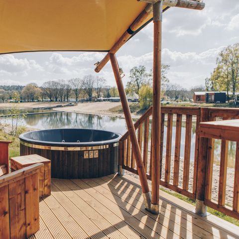 Lodge 6 personnes - Glamfield Premium avec jacuzzi