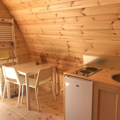 HÉBERGEMENT INSOLITE 3 personnes - Cabane en rondins XL Pod