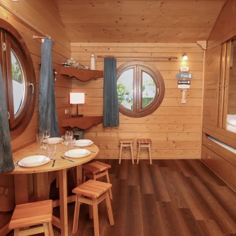 HÉBERGEMENT INSOLITE 5 personnes - Maison du capitaine (max. 3 adultes)