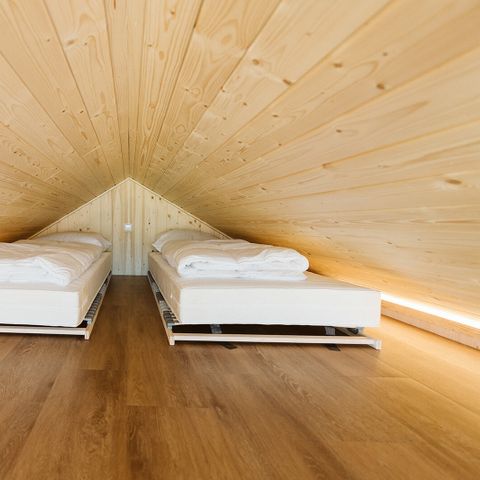 HÉBERGEMENT INSOLITE 4 personnes - Petite maison Stulp C23