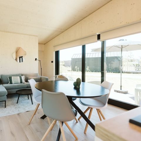 HÉBERGEMENT INSOLITE 6 personnes - Petite maison Eden C28