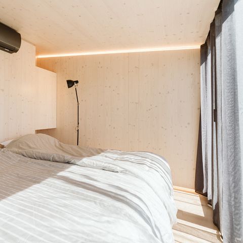 HÉBERGEMENT INSOLITE 6 personnes - Petite maison Eden C28