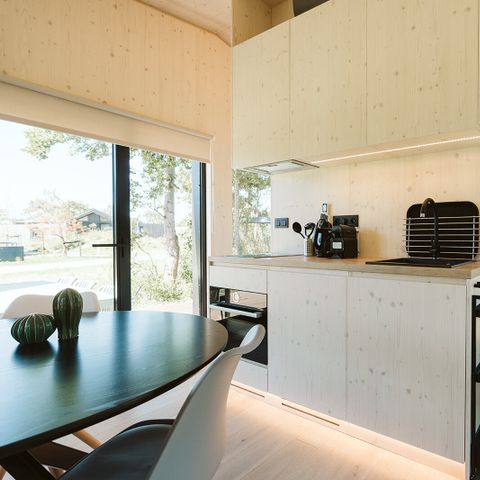 HÉBERGEMENT INSOLITE 6 personnes - Petite maison Eden C28