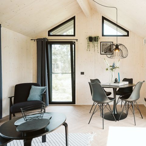 HÉBERGEMENT INSOLITE 4 personnes - Petite maison Est C19