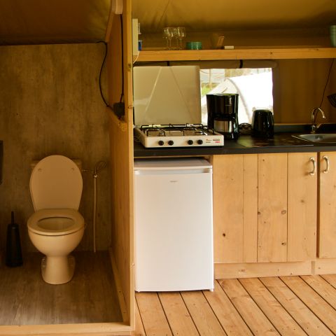 Tente en toile et en bois 6 personnes - Toilettes incluses