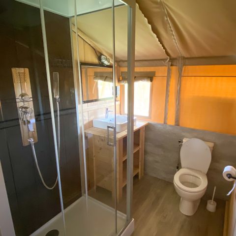 Tente en toile et en bois 4 personnes - y compris les installations sanitaires