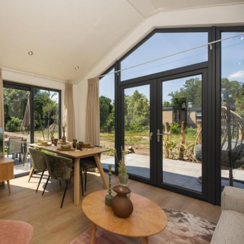 LODGE 4 personnes - Tiny avec jacuzzi | 2 + 2 personnes