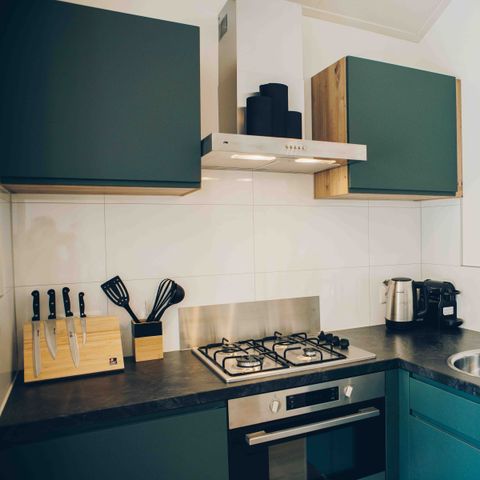 LODGE 2 personnes - Petite maison avec bain à remous