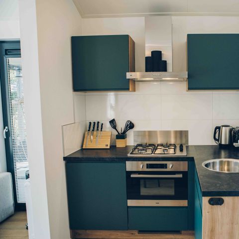 LODGE 2 personnes - Petite maison avec bain à remous