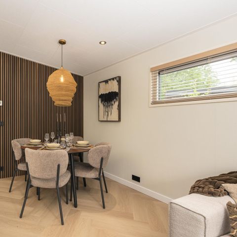 LODGE 4 personnes - Loevestein Deluxe avec bain à remous et sauna