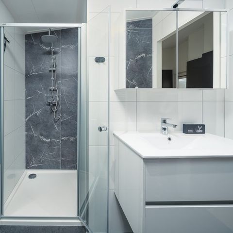 LODGE 4 personnes - Loevestein Deluxe avec bain à remous et sauna