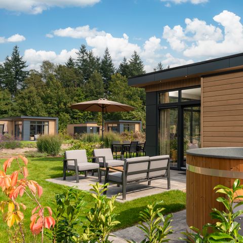 LODGE 5 personnes - Cannenburch Deluxe avec bain à remous