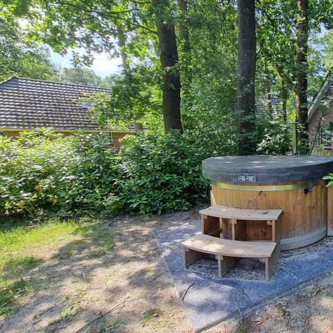 BUNGALOW 6 personnes - Vennenhof Wellness avec jacuzzi