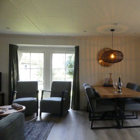 CHALET 4 personnes - Fleur de renoncule avec jacuzzi