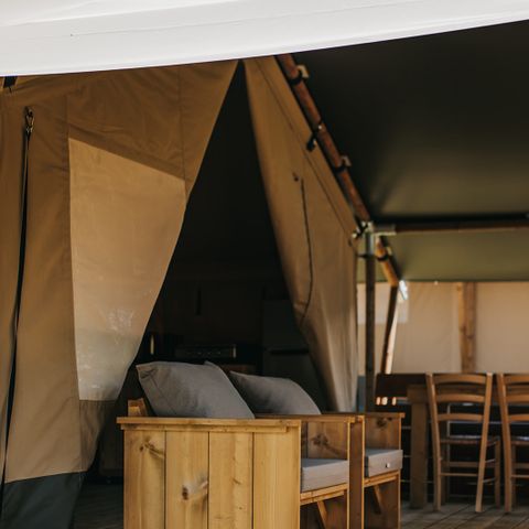 TENTE TOILE ET BOIS 6 personnes - (JARDIN)