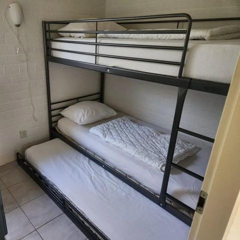 BUNGALOW 4 personnes - 002